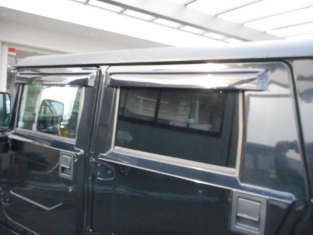 HUMMER H1