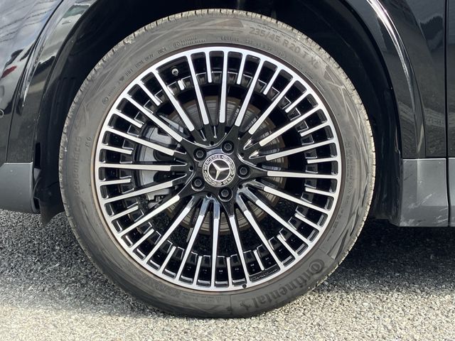 MERCEDES BENZ EQA