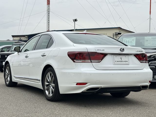 LEXUS LS600h