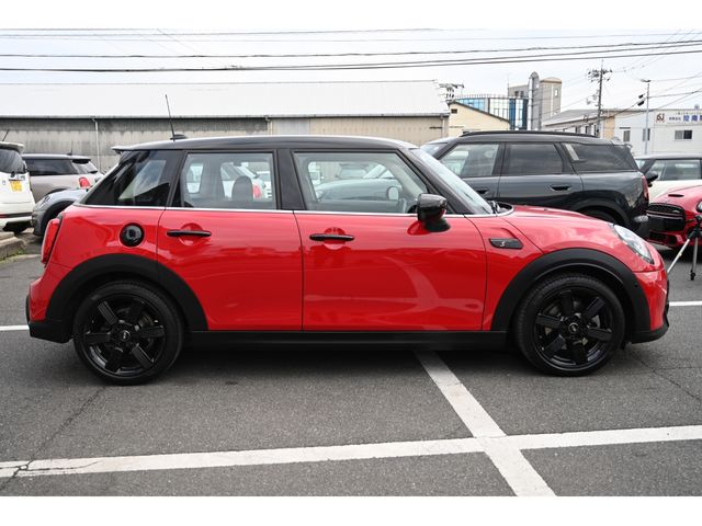 MINI COOPER SD 5DOOR