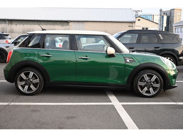 MINI COOPER D 5DOOR