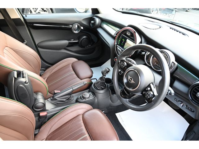 MINI COOPER D 5DOOR