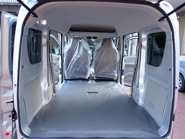 CLIPPER van