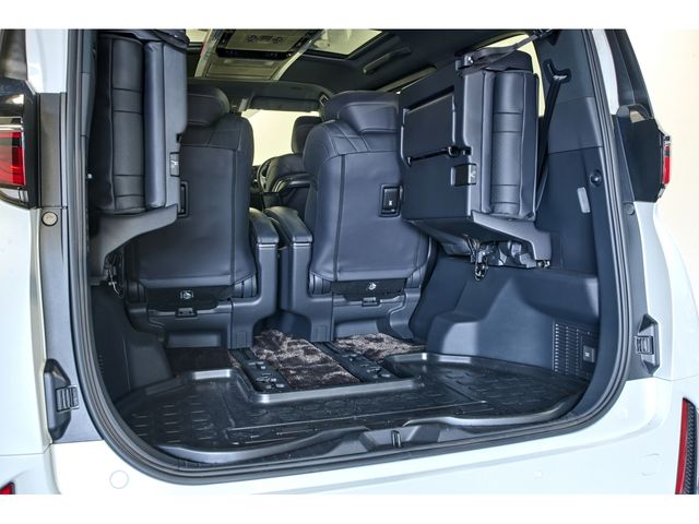 VELLFIRE HYBRID