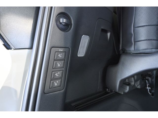 VELLFIRE HYBRID
