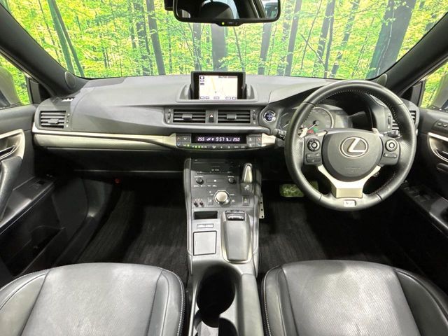 LEXUS CT200h