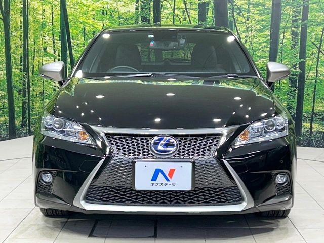 LEXUS CT200h