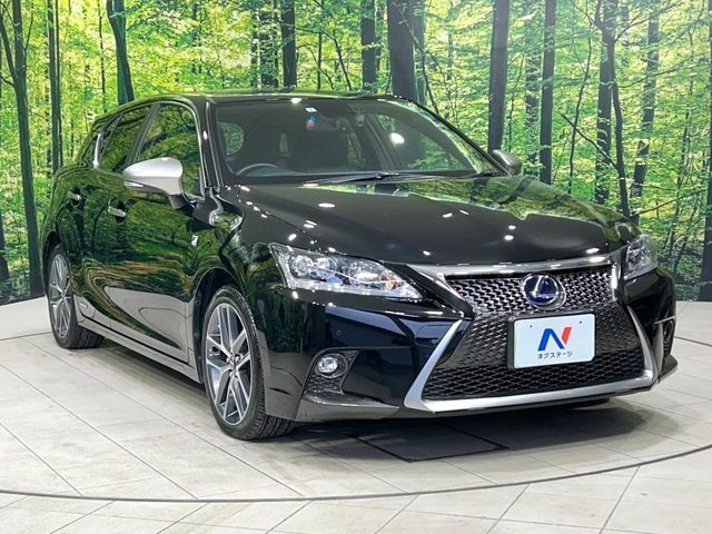 LEXUS CT200h