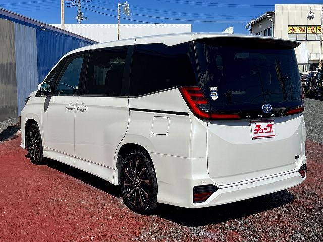NOAH HYBRID