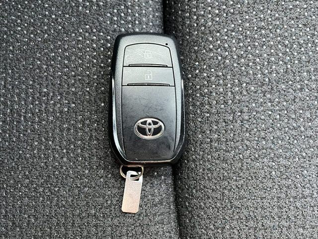 YARIS CROSS HYBRID