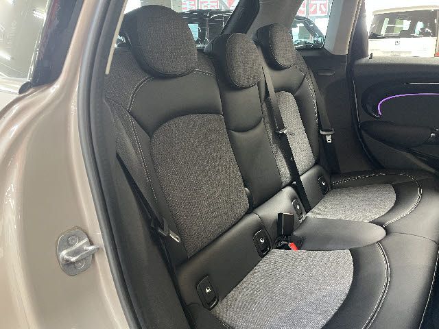 MINI COOPER D 5DOOR
