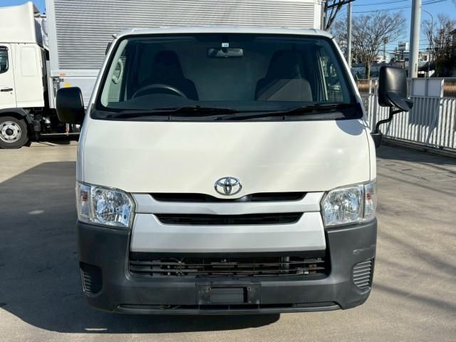 HIACE van 4WD
