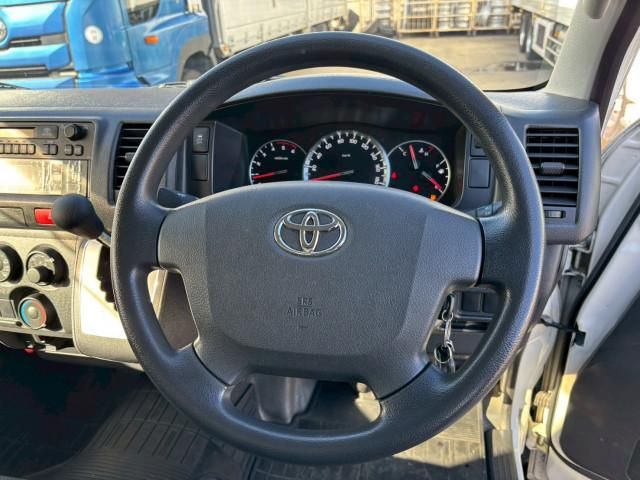 HIACE van 4WD