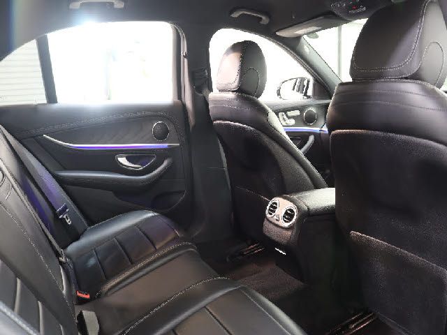 MERCEDES BENZ E class sedan