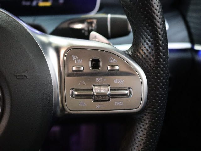 MERCEDES BENZ E class sedan