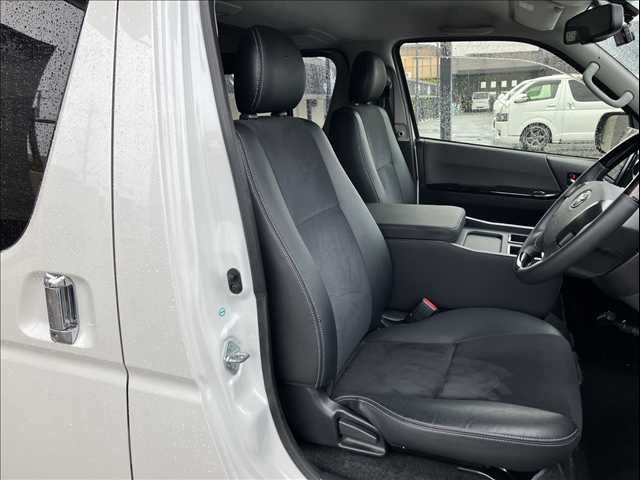 HIACE van 2WD