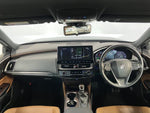 CROWN sedan hybrid