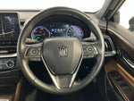 CROWN sedan hybrid