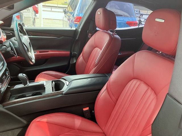 MASERATI GHIBLI Sedan