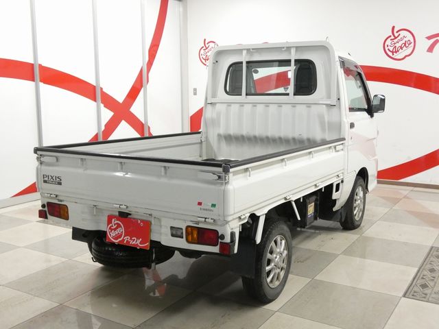 PIXIS truck 4WD