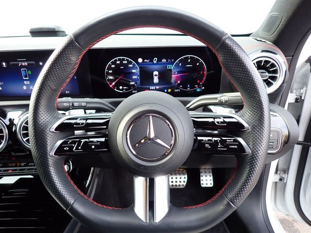 MERCEDES BENZ CLA Shooting Brake