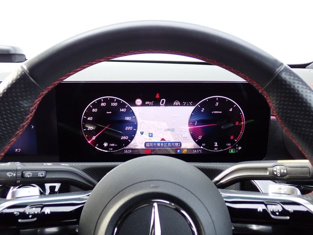 MERCEDES BENZ CLA Shooting Brake
