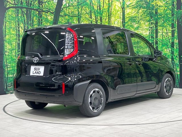 SIENTA HYBRID