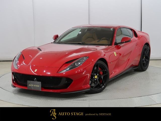 FERRARI 812 Superfast