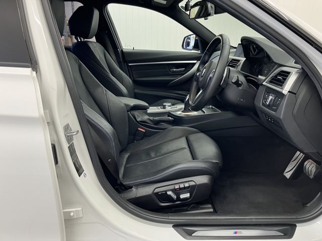 BMW 3 Series sedan