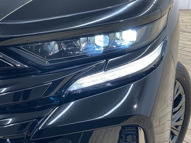 VELLFIRE HYBRID