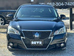CROWN sedan hybrid
