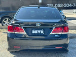 CROWN sedan hybrid