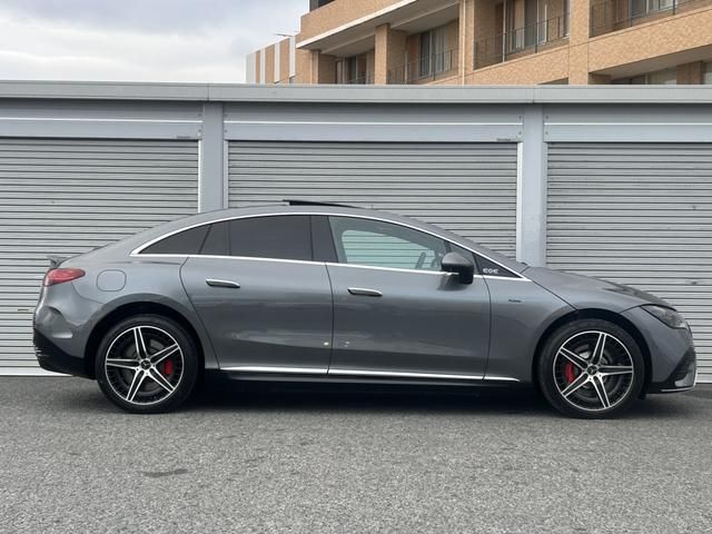 MERCEDES AMG EQE