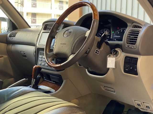 LANDCRUISER wagon