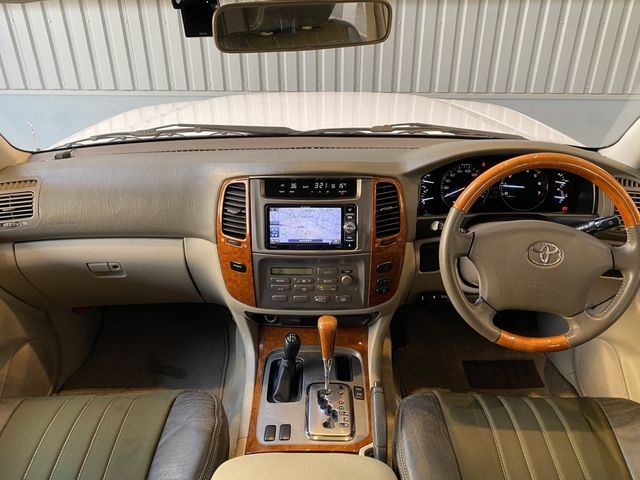 LANDCRUISER wagon