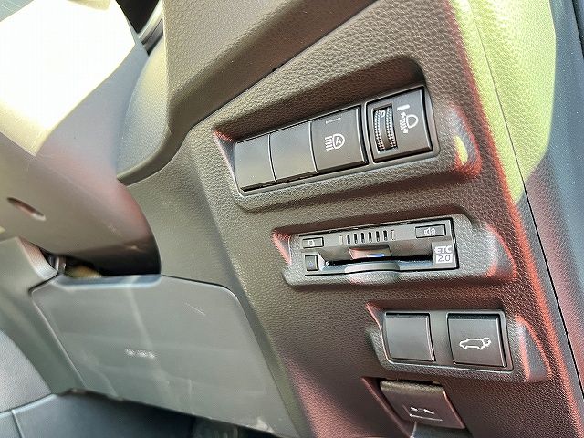 COROLLA CROSS HYBRID