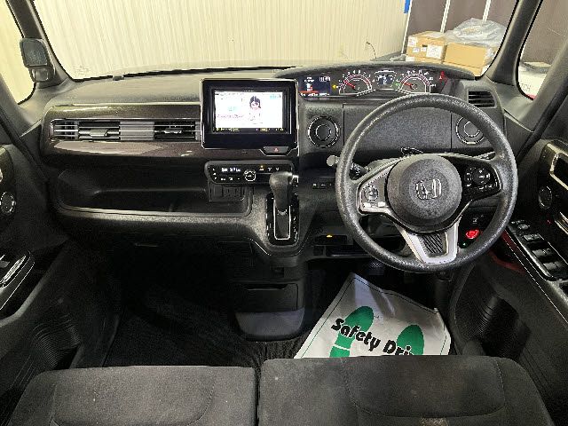 N-BOX CUSTOM