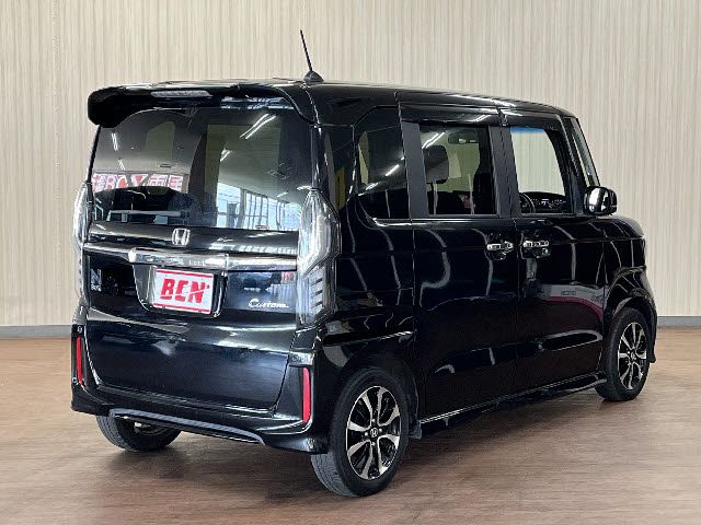 N-BOX CUSTOM