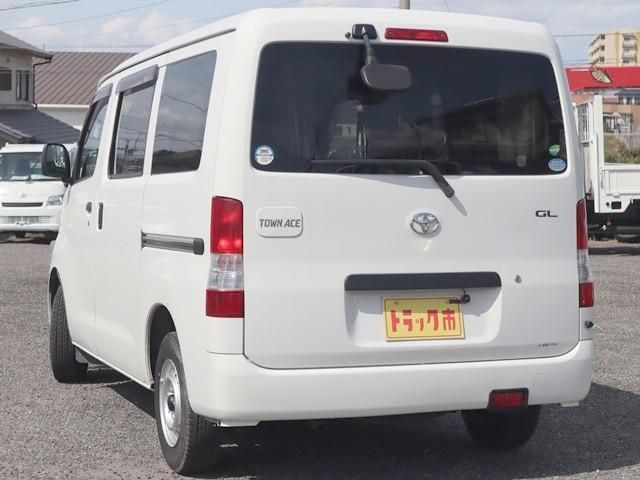 TOWNACE van 2WD