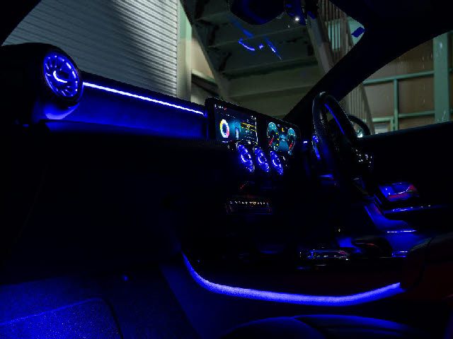 MERCEDES BENZ CLA Shooting Brake