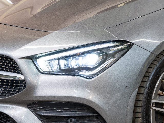 MERCEDES BENZ CLA Shooting Brake