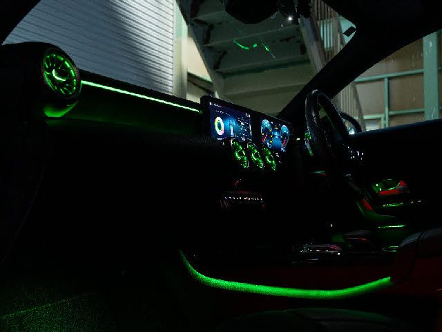 MERCEDES BENZ CLA Shooting Brake