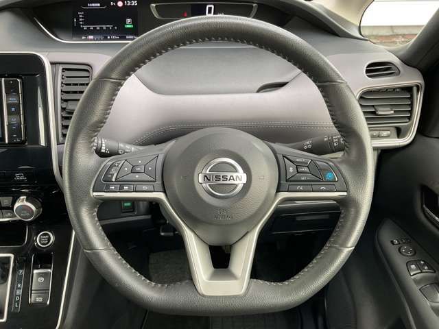 SERENA  S-HYBRID 4WD