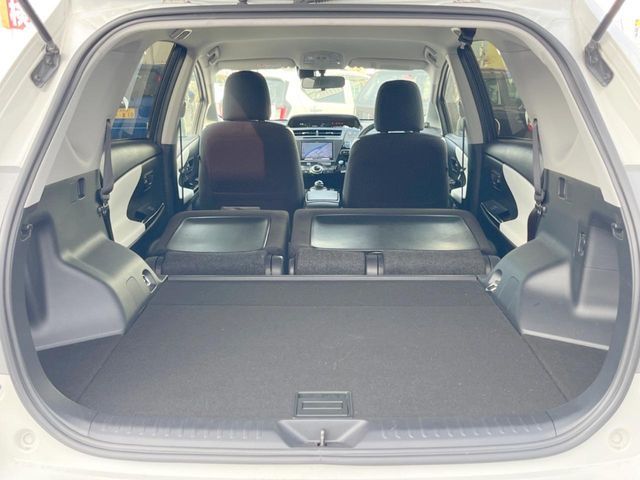 PRIUS Alpha