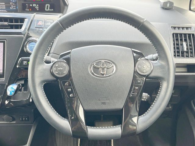 PRIUS Alpha