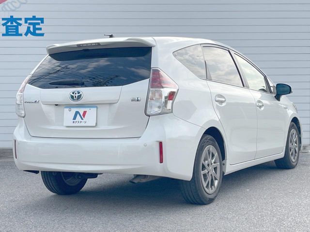 PRIUS Alpha
