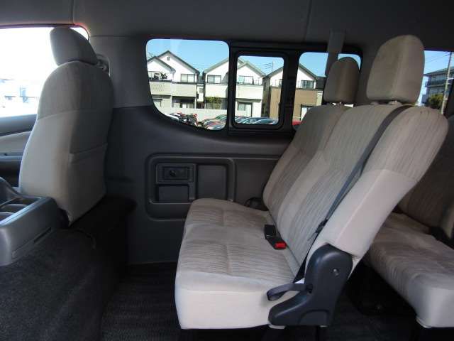 NV350 CARAVAN 4WD