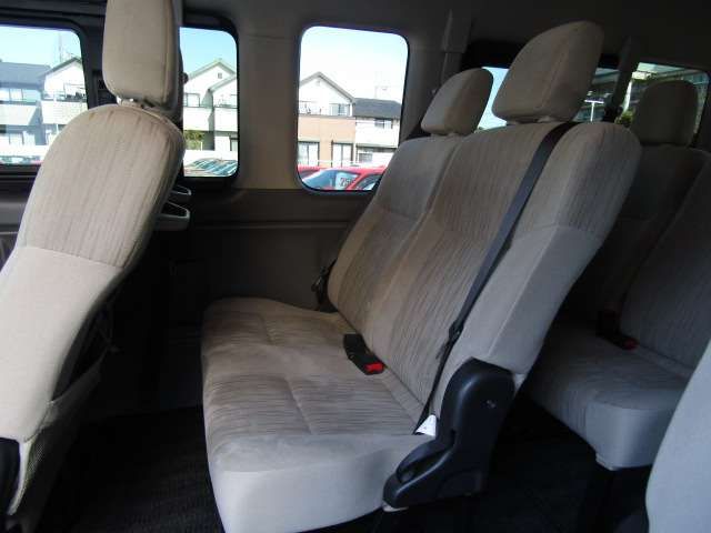 NV350 CARAVAN 4WD
