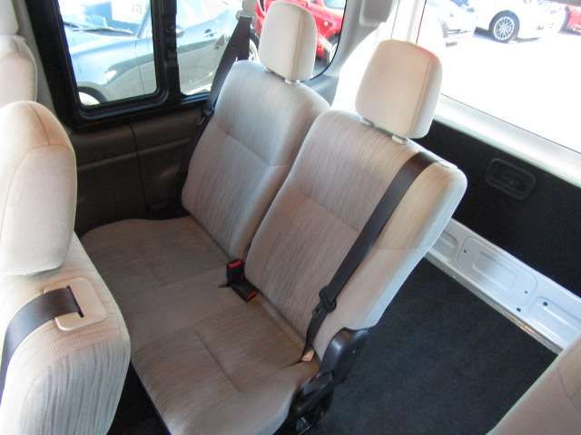NV350 CARAVAN 4WD