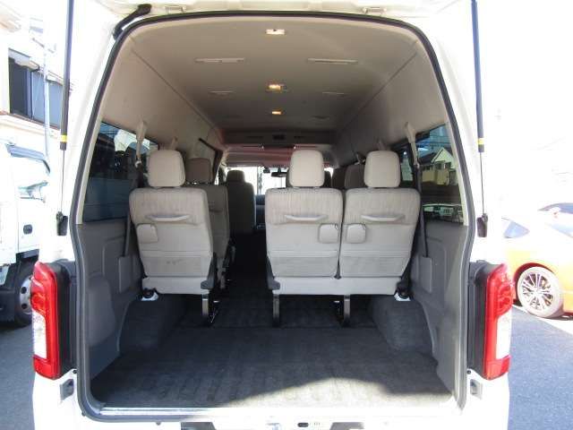 NV350 CARAVAN 4WD